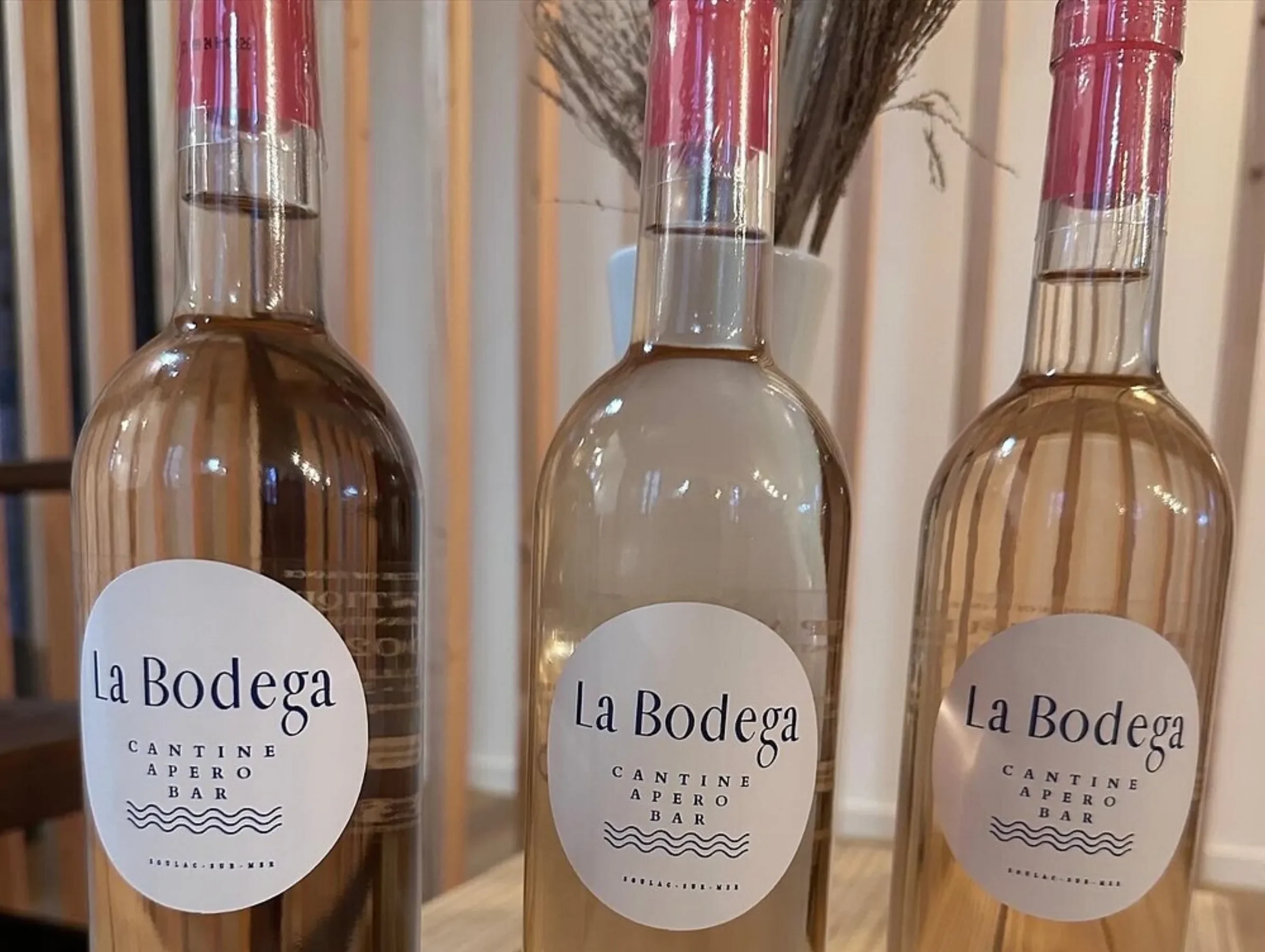 Trois bouteilles La Bodega — la cuvée maison, signée Restaurant, Cantine, Apéro, Bar